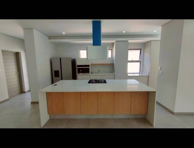 3 BEDROOM HOUSE FOR SALE IN BALLITO